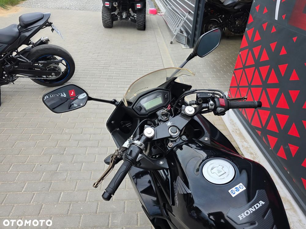 Honda CBR - 16