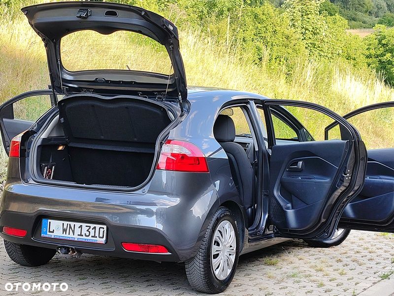 Kia Rio 1.2 Dream-Team Edition - 38