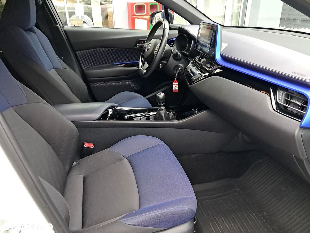 Toyota C-HR 1.2 T Dynamic - 9