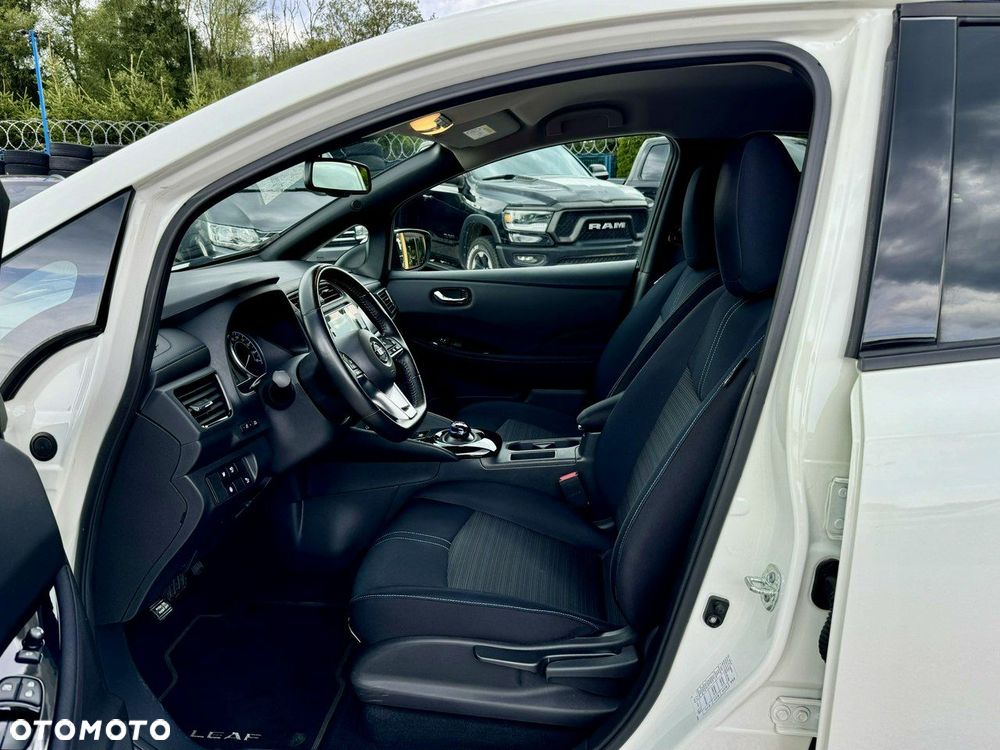 Nissan Leaf 40kWh Tekna - 9