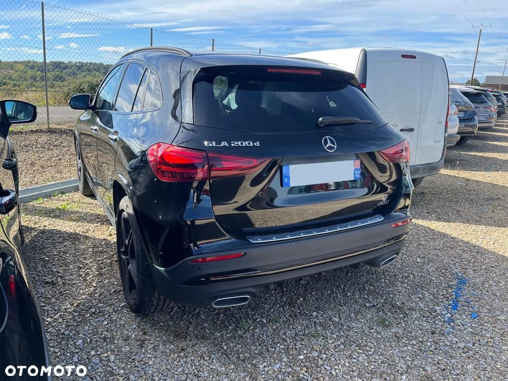 Mercedes-Benz Gla 2024 photo 3
