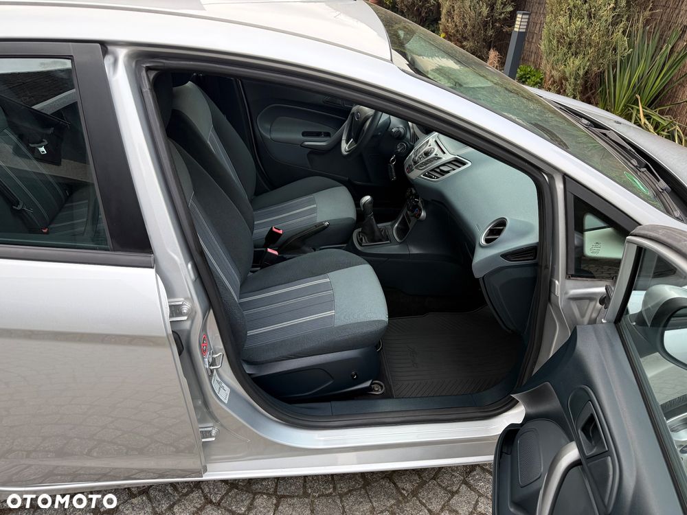 Ford Fiesta 1.25 Viva - 35