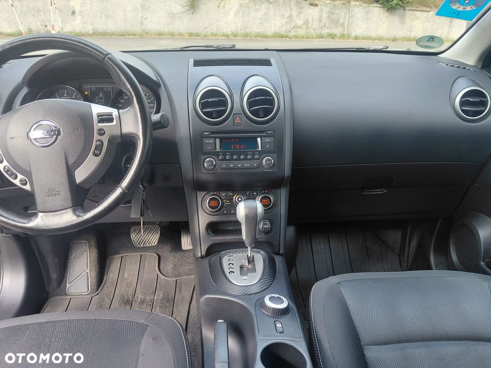 Nissan Qashqai 2.0 4x4 Tekna CVT - 6
