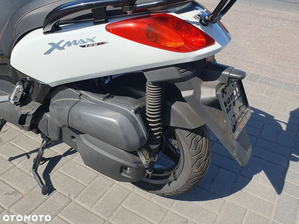 Yamaha X-max - 35