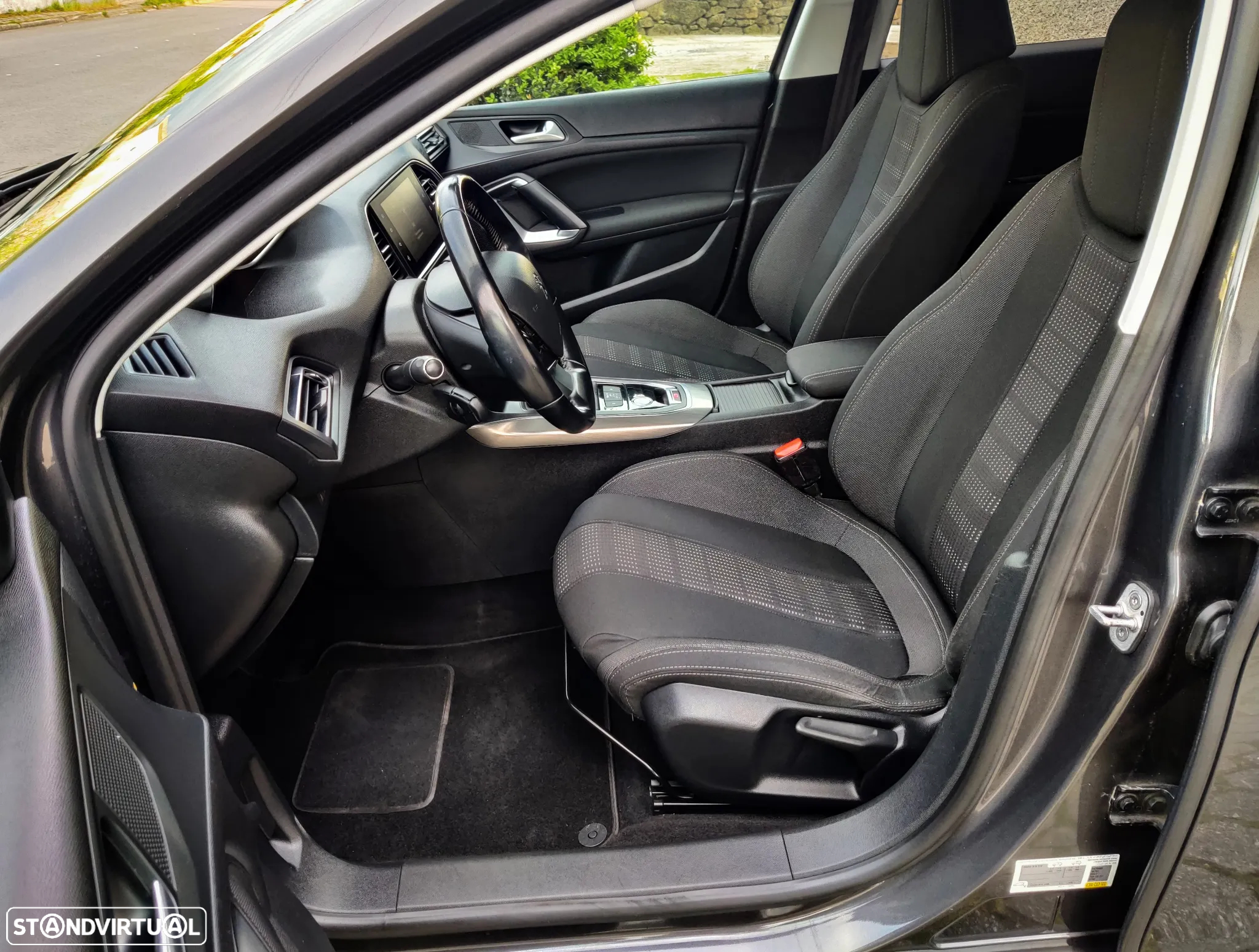Peugeot 308 SW 1.6 BlueHDi Allure J17 EAT6 - 11