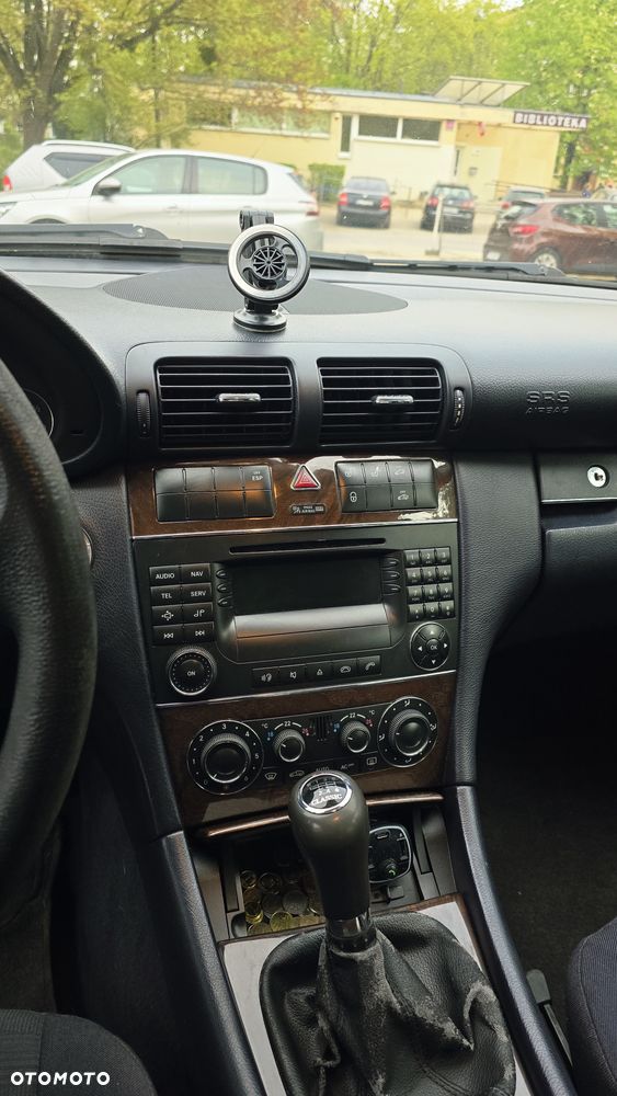 Mercedes-Benz Klasa C 220 CDI Classic - 7