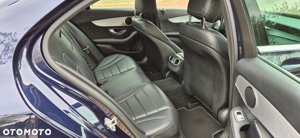 Mercedes-Benz Klasa C 200 d 9G-TRONIC AMG Line - 20
