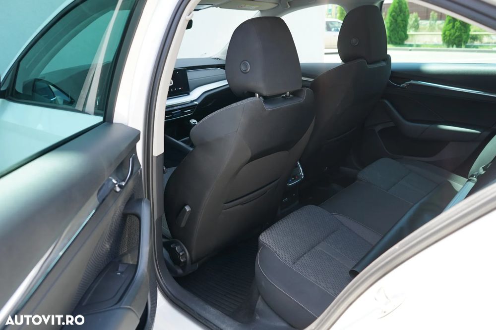 Skoda Octavia 2.0 TDI Style - 29