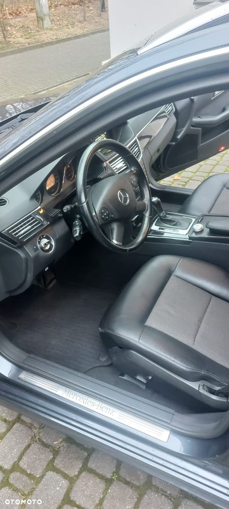 Mercedes-Benz Klasa E - 40