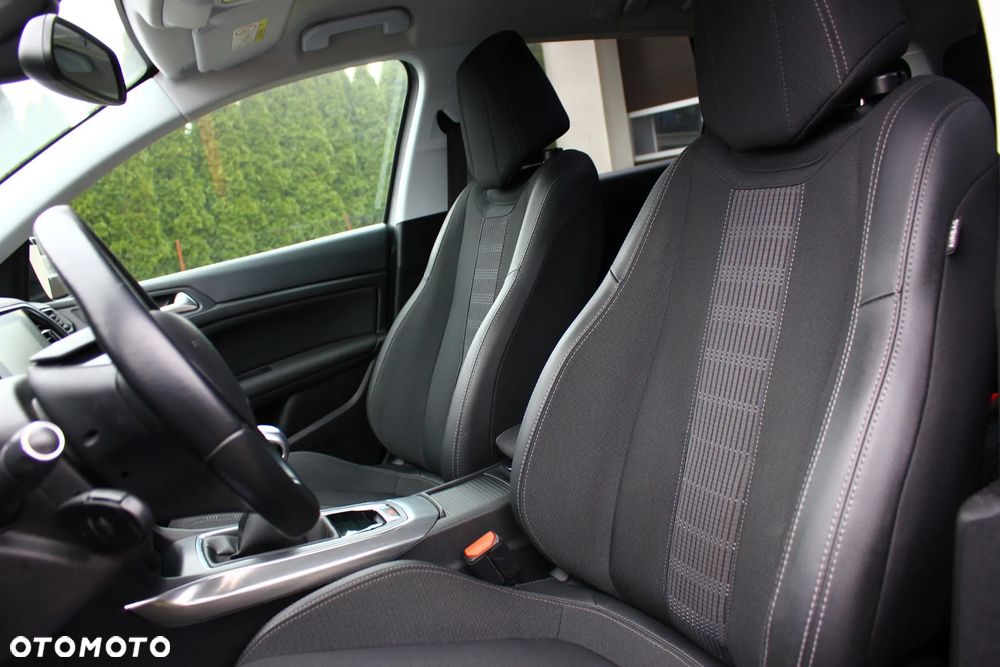 Peugeot 308 BlueHDi FAP 130 Stop & Start Allure - 23