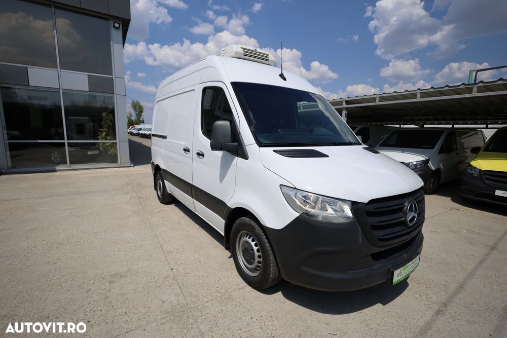 Mercedes-Benz Sprinter - 9