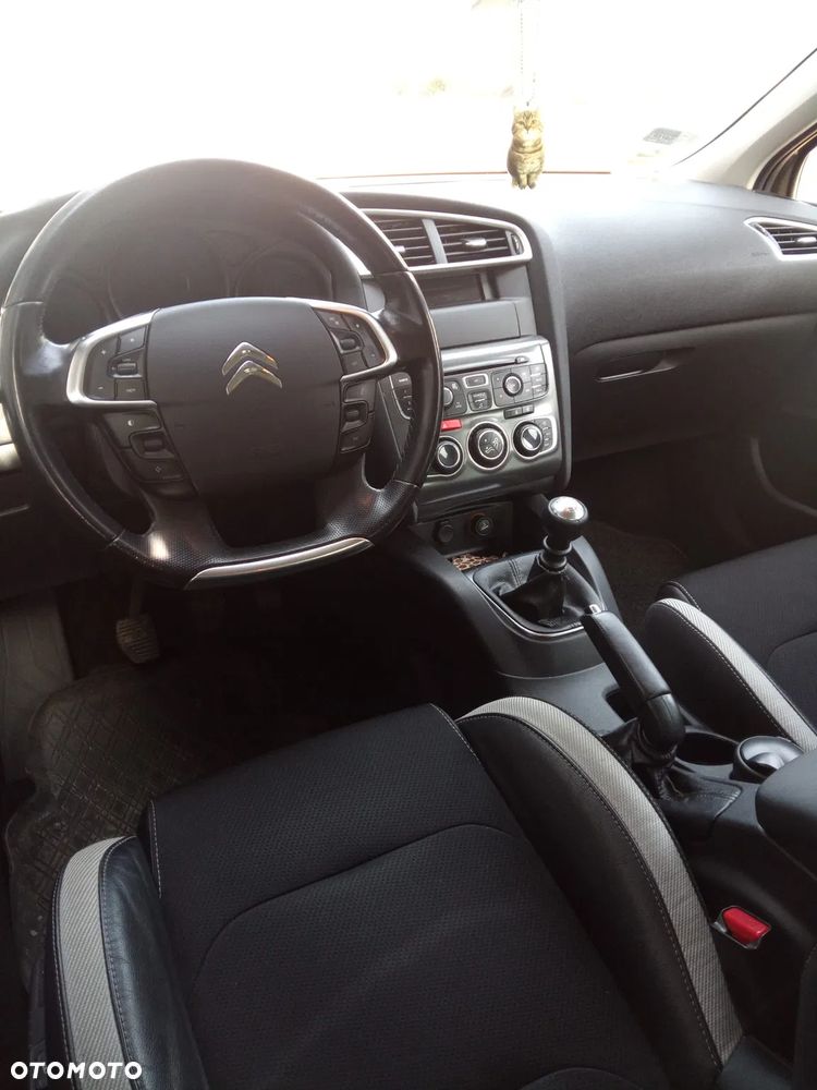 Citroën C4 1.6 HDi Exclusive - 17
