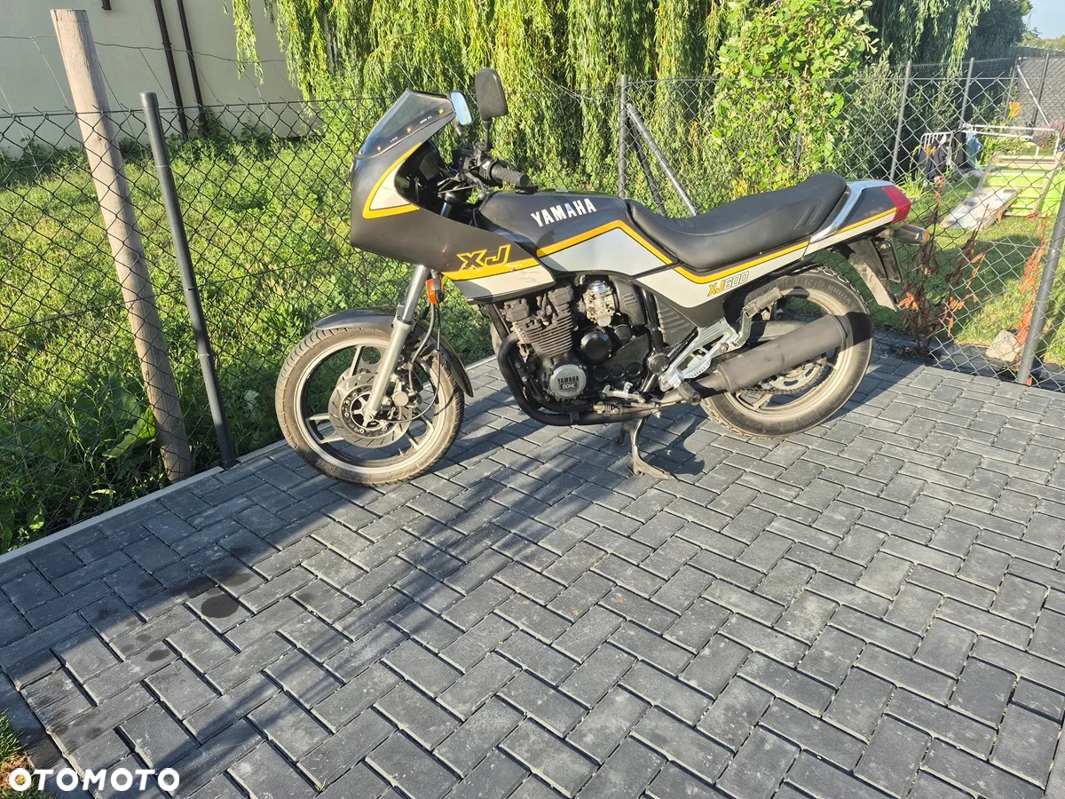 Yamaha XJ - 2