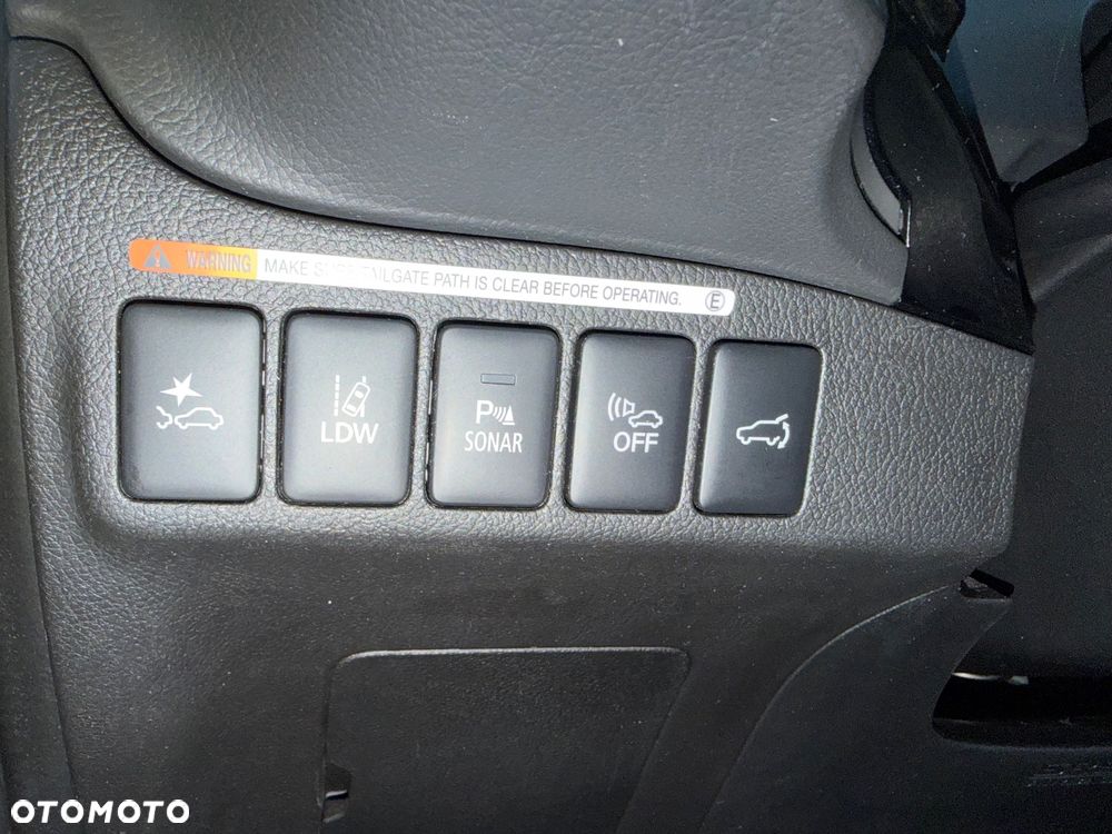 Mitsubishi Outlander Intense + - 13