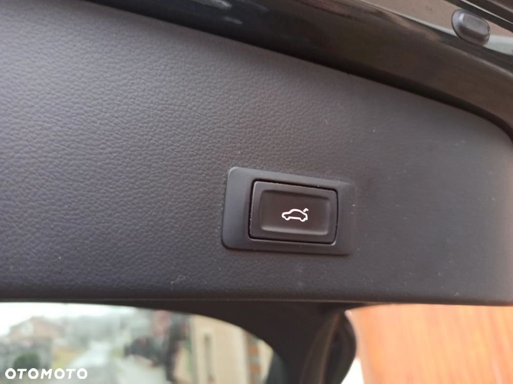 Audi A6 Avant 3.0 TDI quattro S tronic - 13