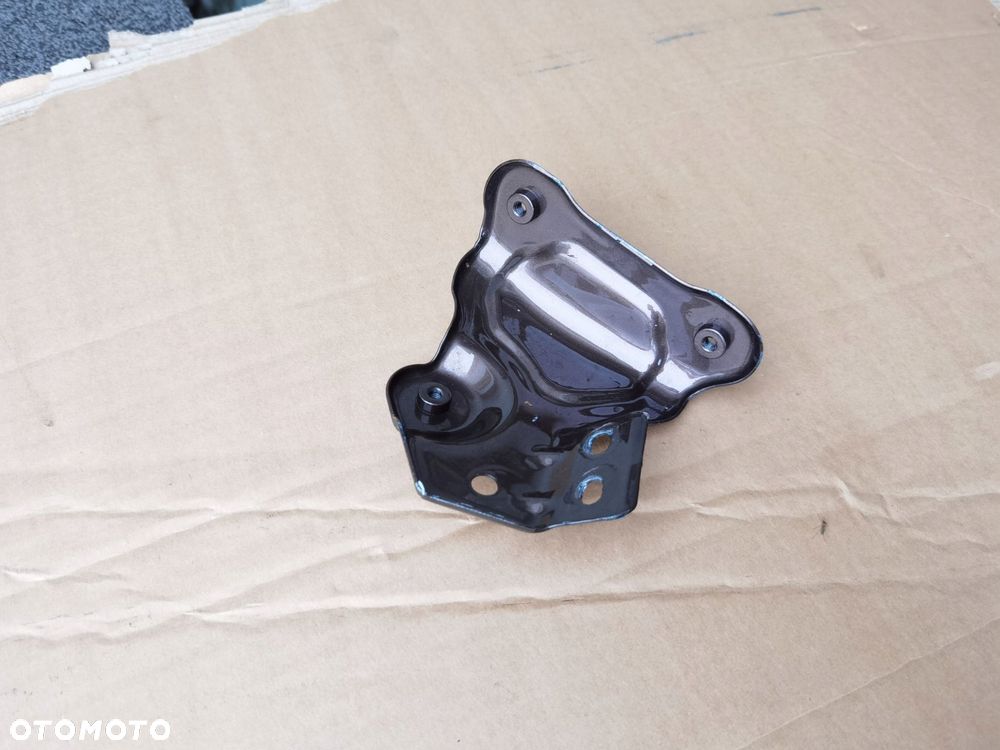 mocowanie błotnika skoda fabia iii 6v0821142 brąz - 2