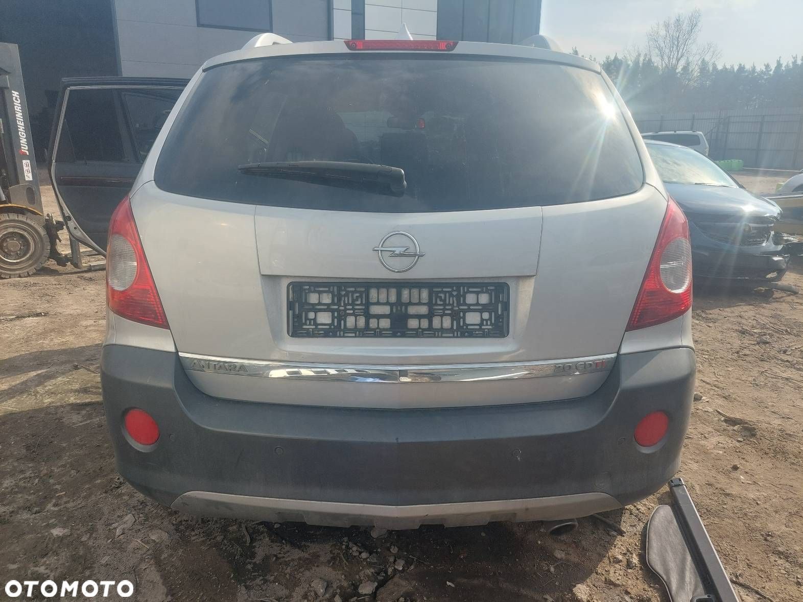 KOMPLETNY TYŁ KLAPA ZDERZAK LAMPA OPEL ANTARA I 92U - 1