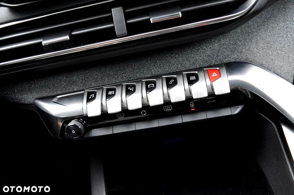 Peugeot 3008 BlueHDi 130 Stop & Start EAT8 Allure - 33