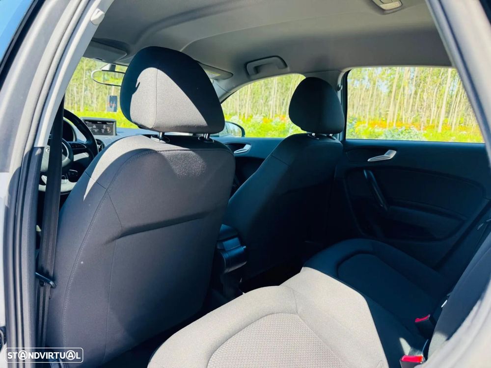 Audi A1 Sportback 1.6 TDI S line edition - 43