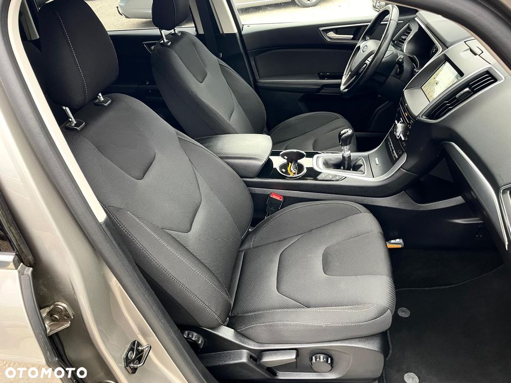 Ford S-Max - 23
