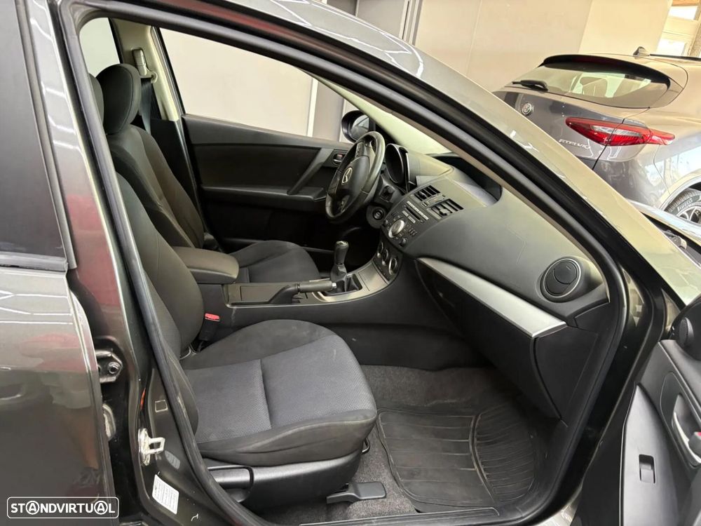 Mazda 3 Hatchback MZ-CD 1.6 Sport - 8