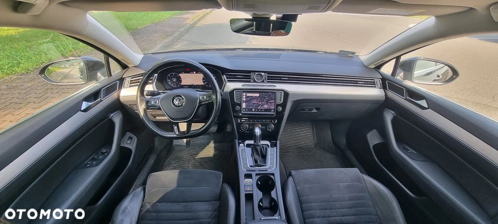 Volkswagen Passat 2.0 TDI BMT 4Mot Highline DSG - 12