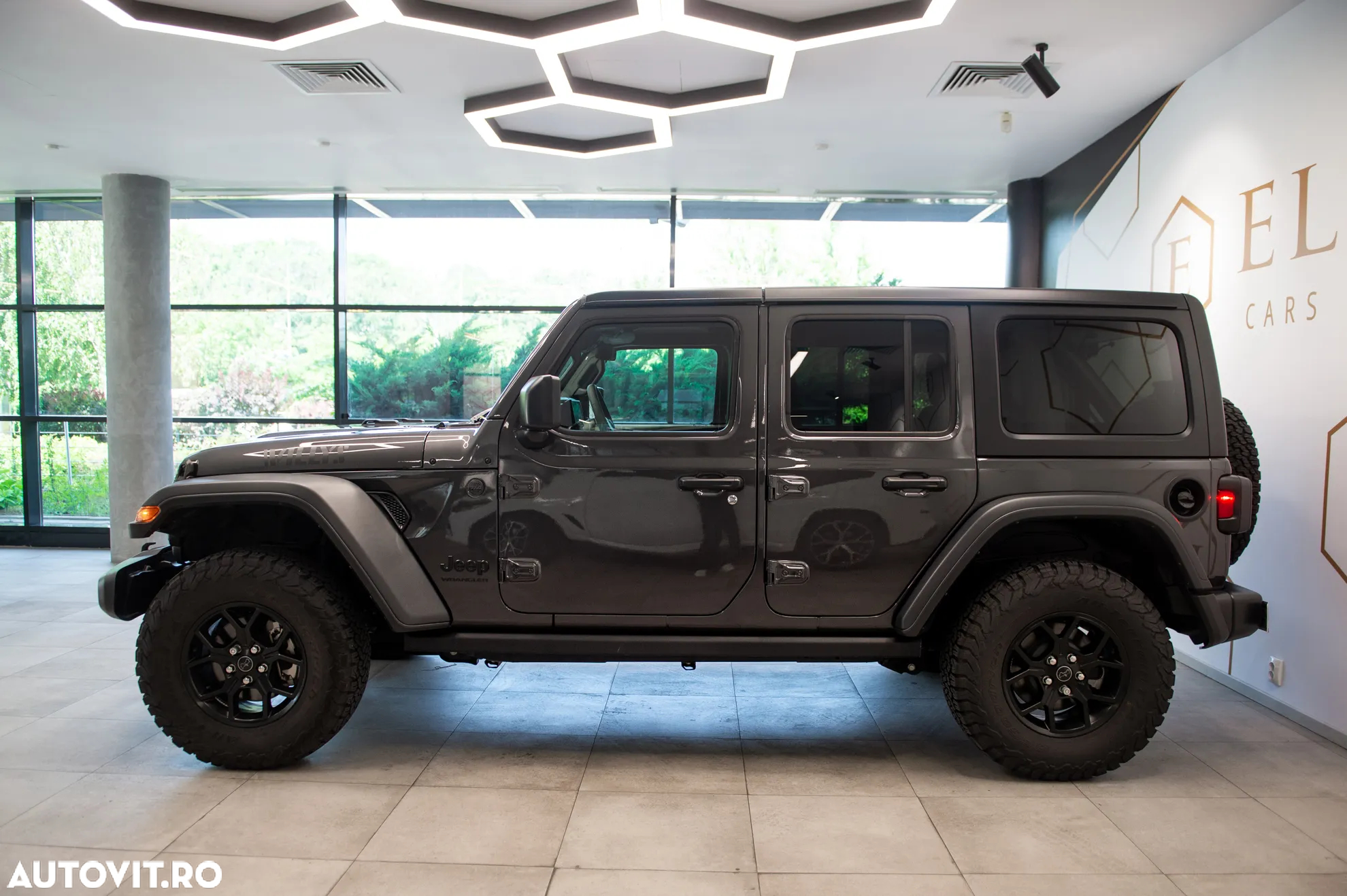 Jeep Wrangler - 4