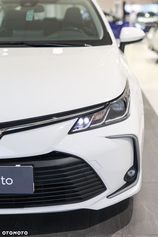 Toyota Corolla 1.8 Hybrid Comfort - 23