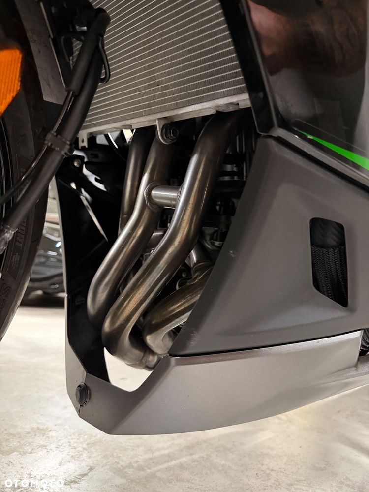 Kawasaki Ninja 1000 SX - 9