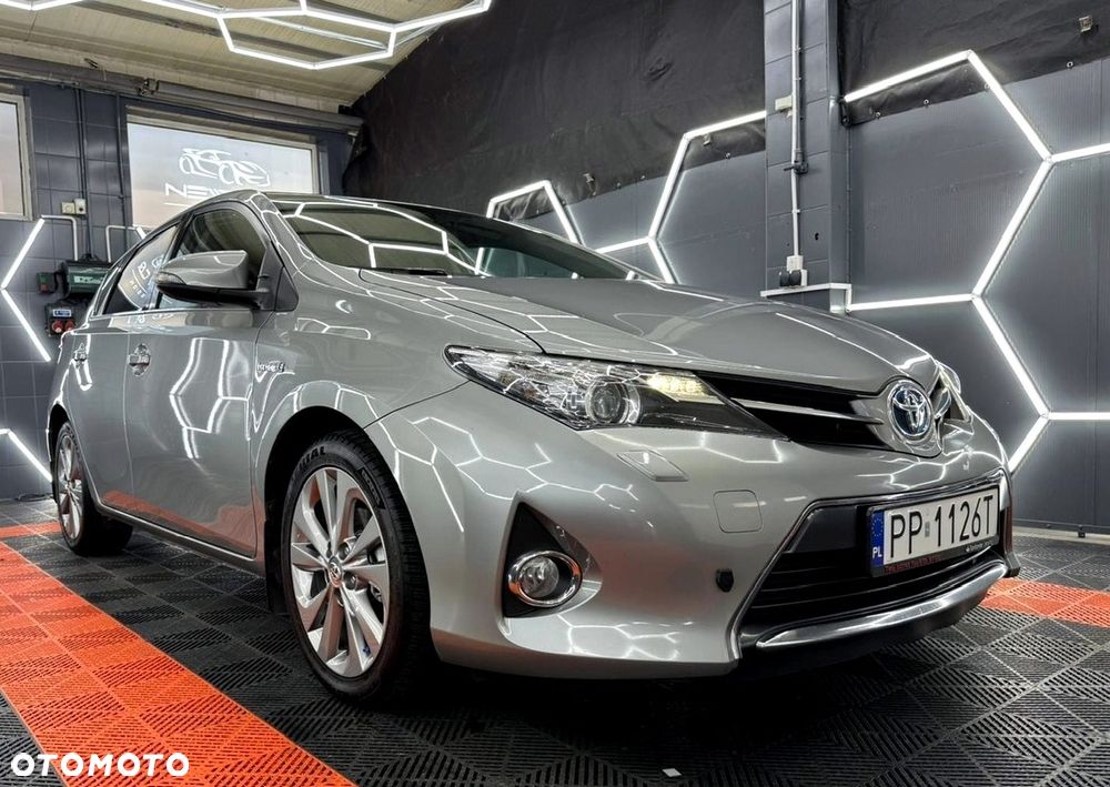 Toyota Auris - 2