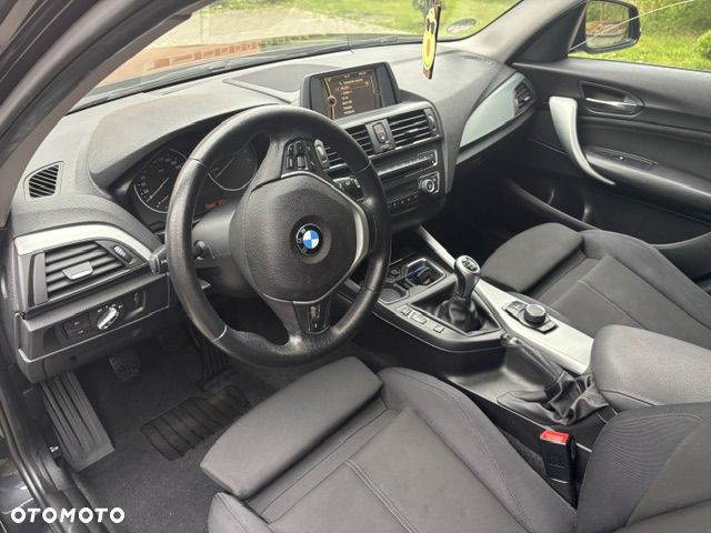 BMW Seria 1 118i Sport Line - 10