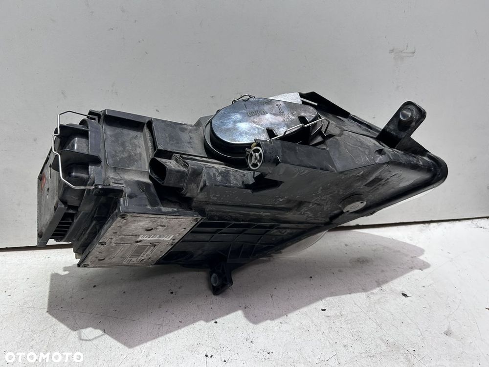 Reflektory Volkswagen Passat B6 Xenon 3C0941751D - 10