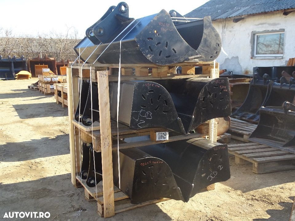 Cupa taluz buldoexcavator JCB 3 Cx - 4Cx , 1.50 metri  Noua - 5