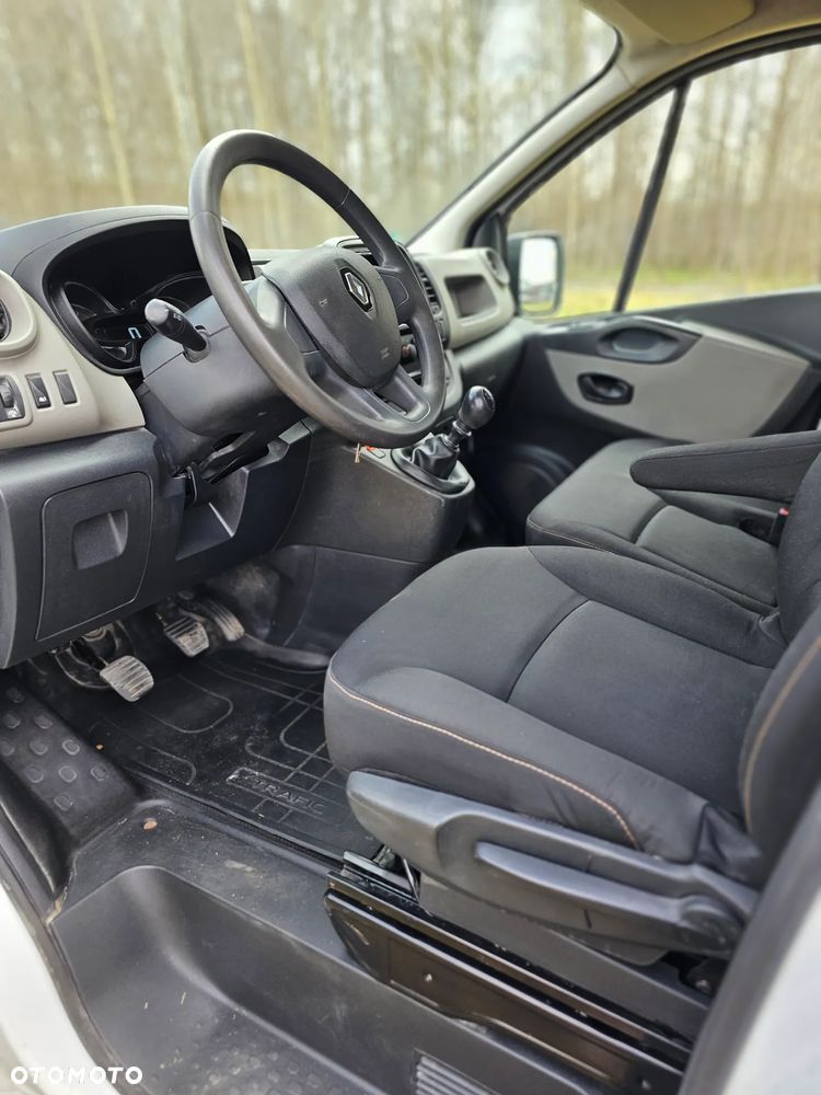 Renault Trafic - 14