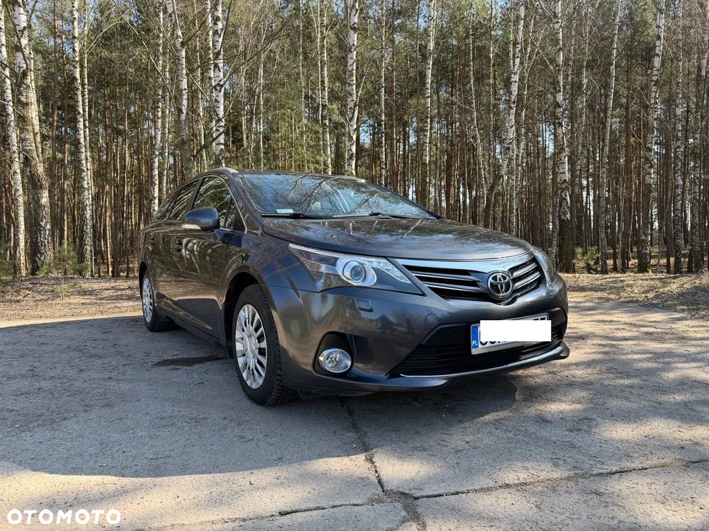 Toyota Avensis 2.0 D-4D Executive - 3