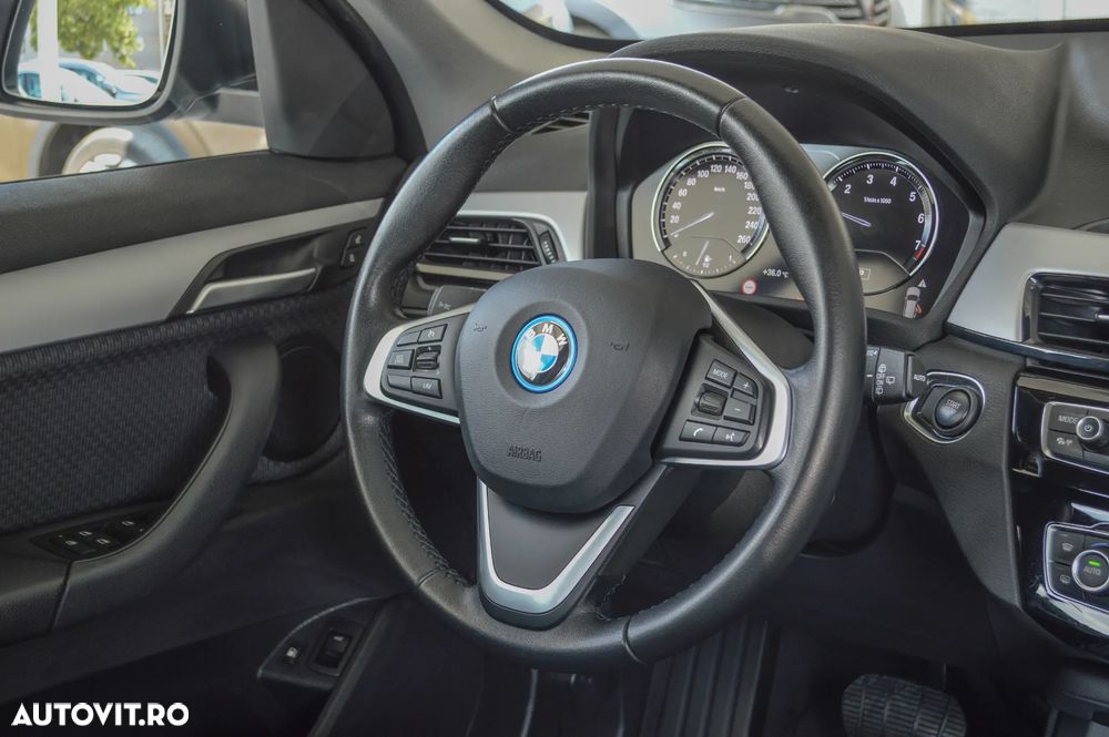 BMW X1 xDrive25e Sport Line - 23