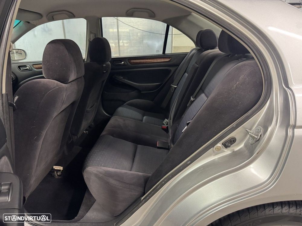 Honda Accord 1.6 LS - 20