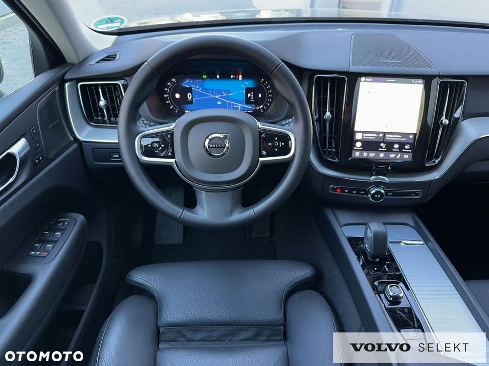 Volvo XC 60 B5 B AWD Plus Dark - 15