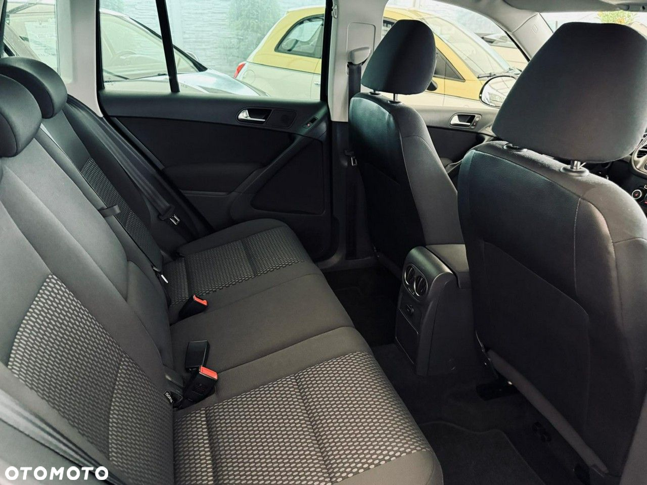 Volkswagen Tiguan - 37