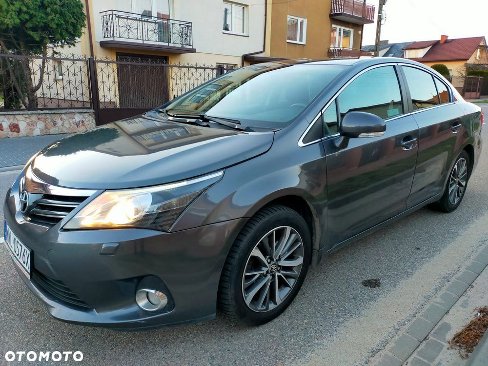 Toyota Avensis - 14