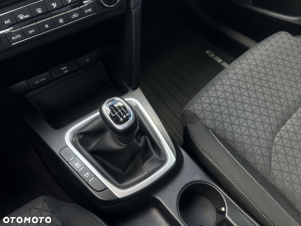 Kia Ceed 1.4 T-GDI M - 16