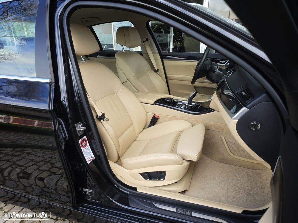 BMW 520 d Line Luxury Auto - 33