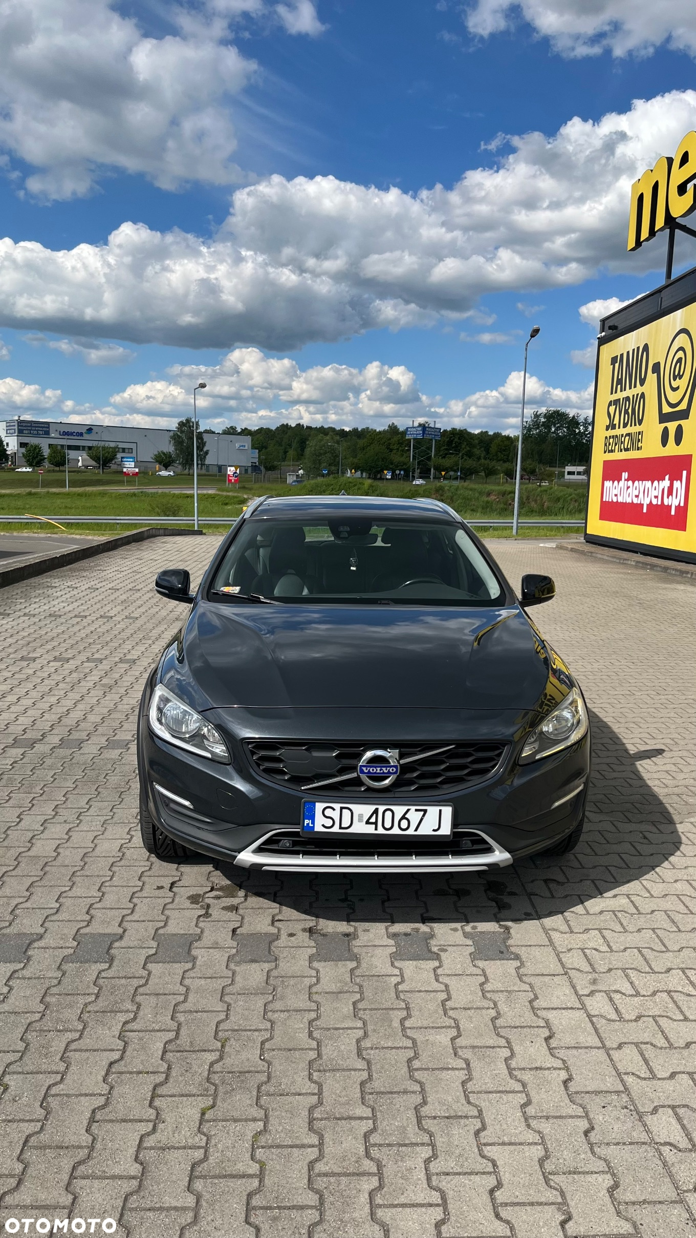 Volvo V60 Cross Country D3 Drive-E Momentum - 2