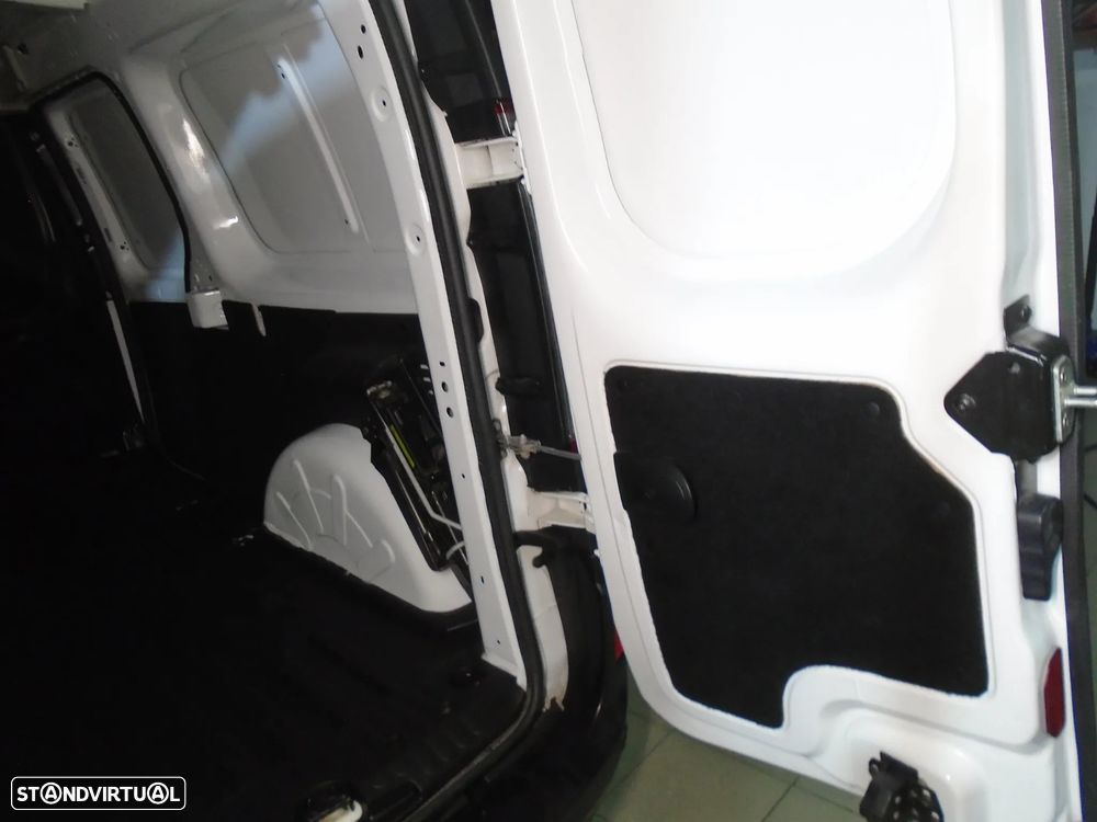 Renault Kangoo 1.5 DCI MAXI 3 LUGARES- 95 CV 6 V- IVA DEDUTIVEL - 35