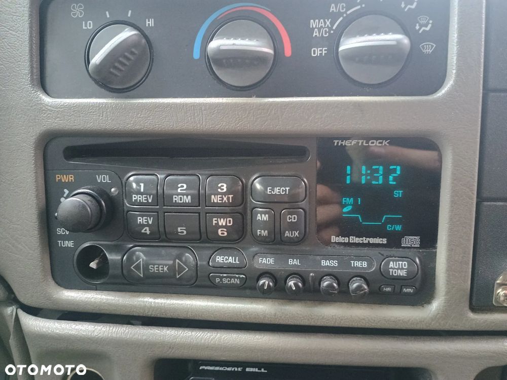 Chevrolet Astro - 12