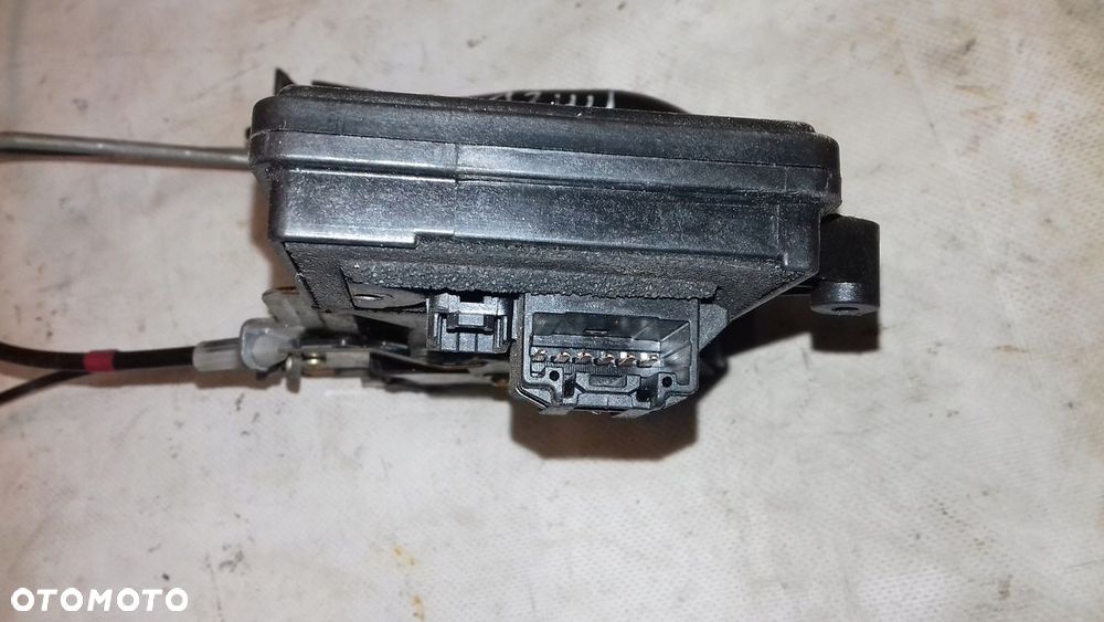 ZAMEK DRZWI LEWY PRZÓD PRZEDNI 6PIN2PIN MAZDA 6 GG GY 02- - 5