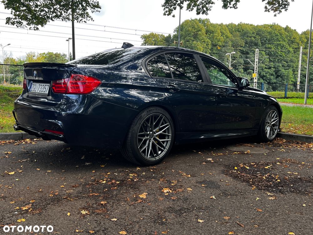 BMW Seria 3 320d - 39