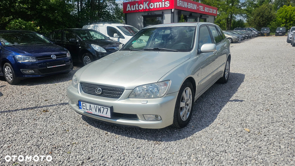 Lexus IS 200 SportCross