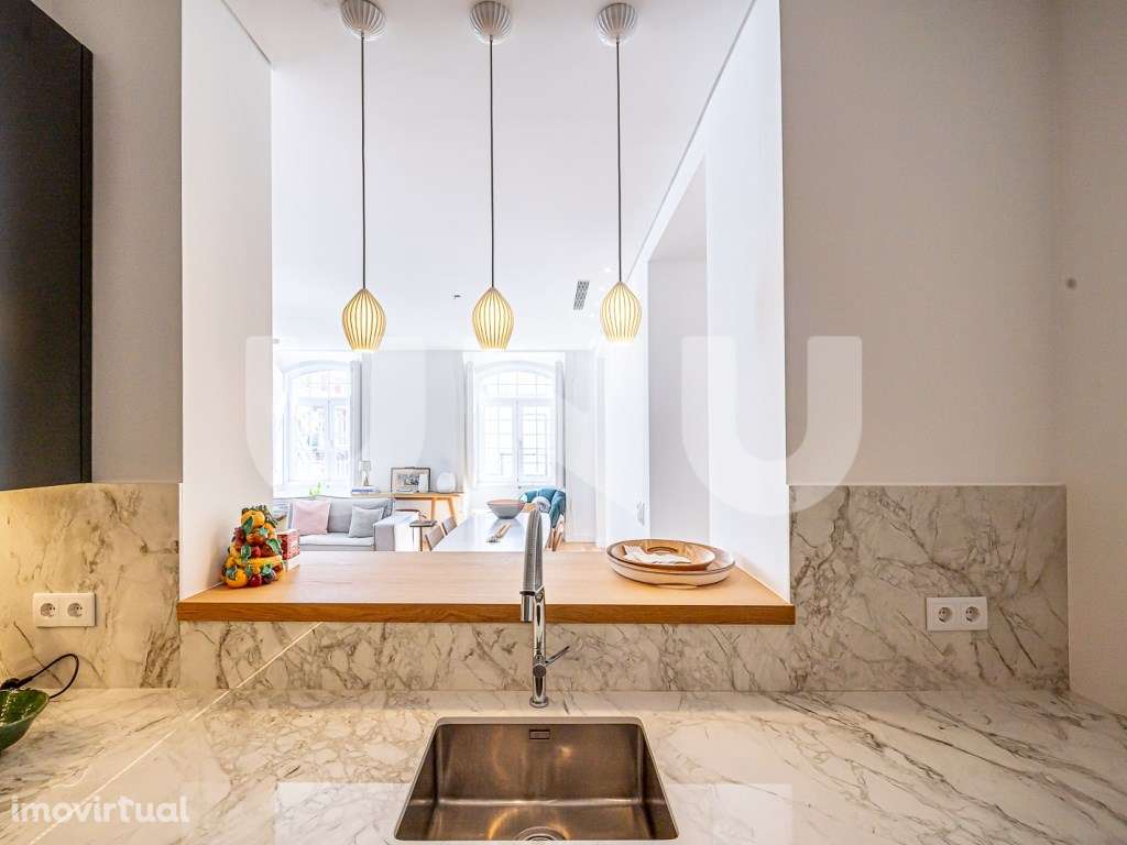 Apartamento T5 transformado em T3, remodelado, com 3 Suítes, na Rua... - Grande imagem: 3/17