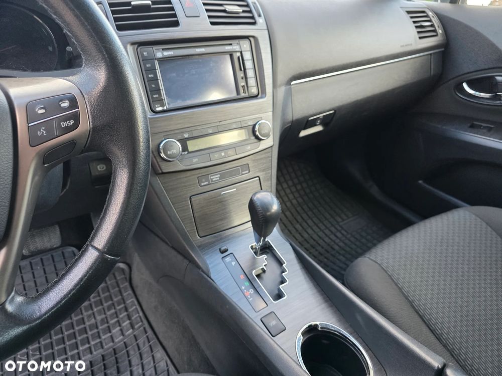 Toyota Avensis 1.8 Multidrive S Comfort - 16